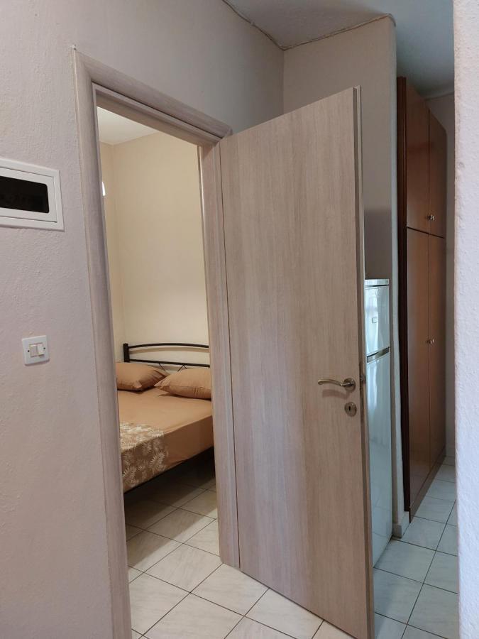 Athina Vourvourou Apartments Екстериор снимка