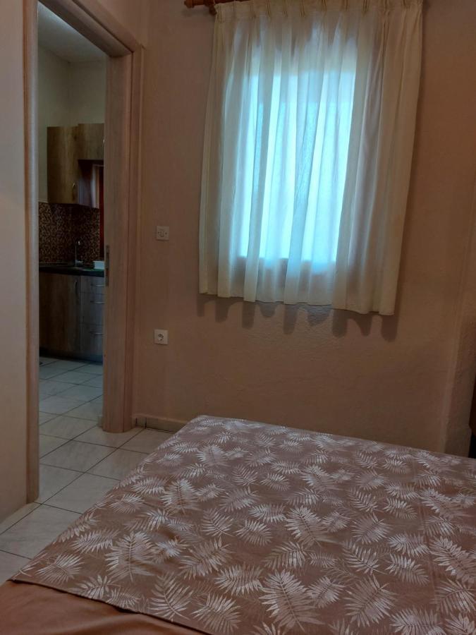 Athina Vourvourou Apartments Екстериор снимка