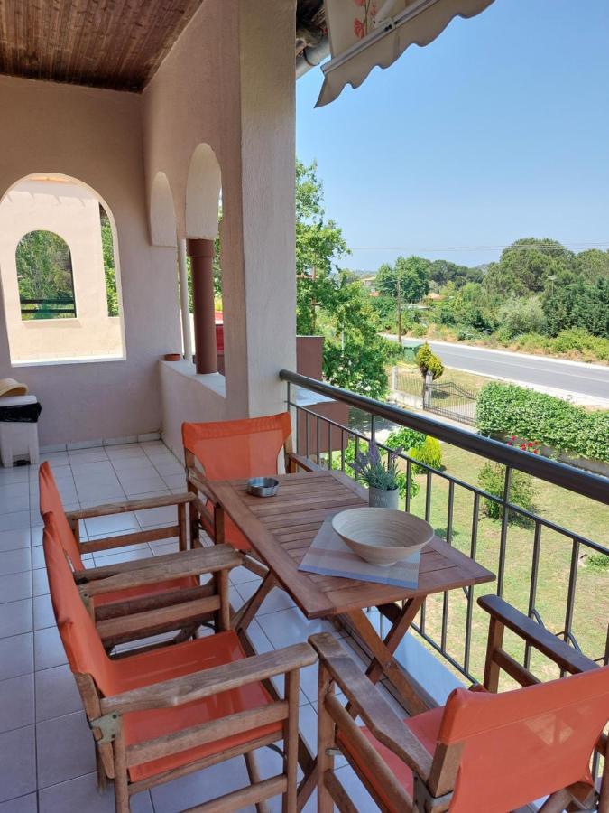 Athina Vourvourou Apartments Екстериор снимка