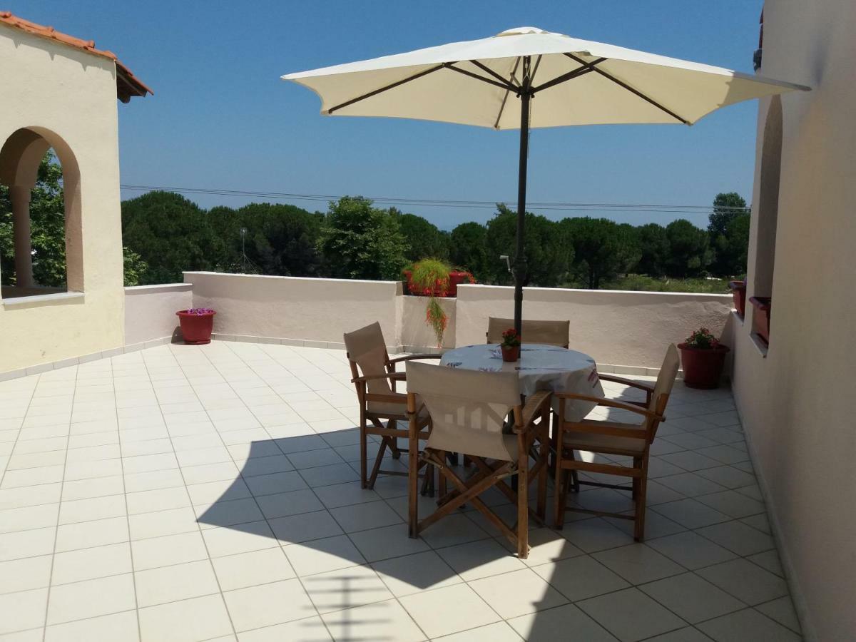 Athina Vourvourou Apartments Екстериор снимка