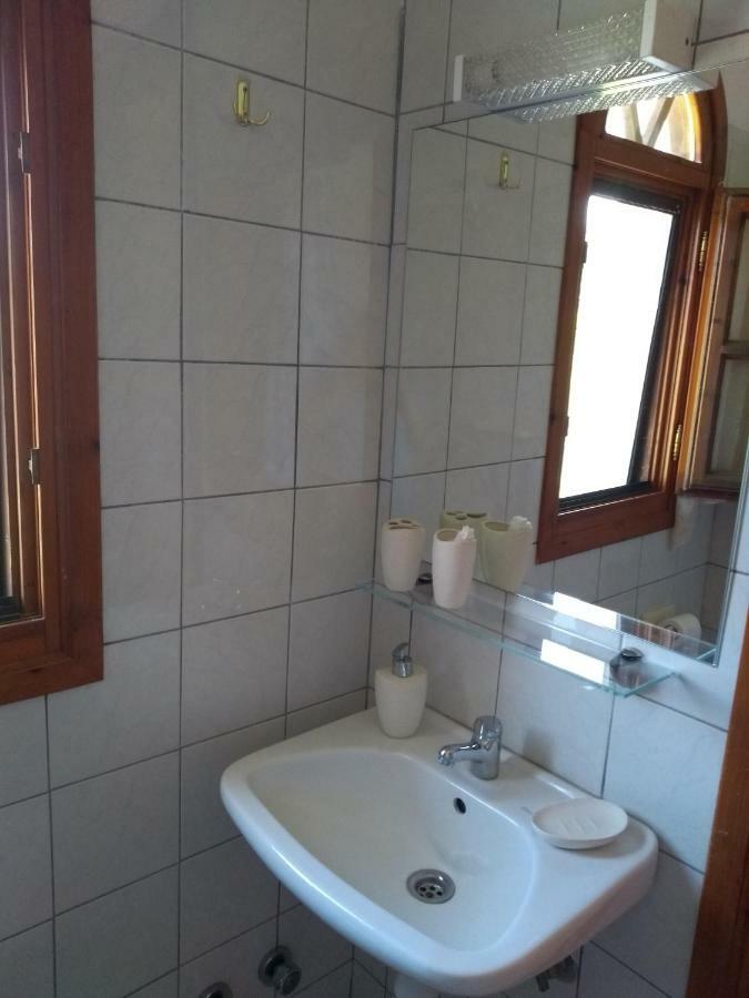 Athina Vourvourou Apartments Екстериор снимка